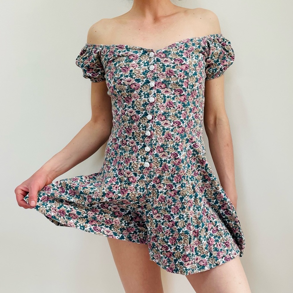 The most perfect vintage floral romper